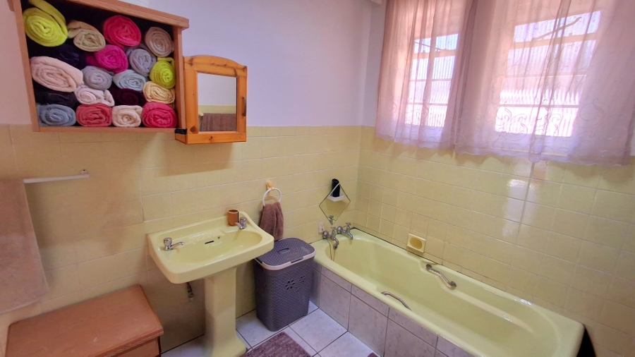 4 Bedroom Property for Sale in Sasolburg Ext 15 Free State